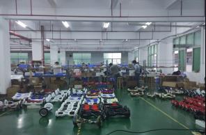 只剩100万养活900名工人，外贸工厂如何通过国内贸易代理破局求生